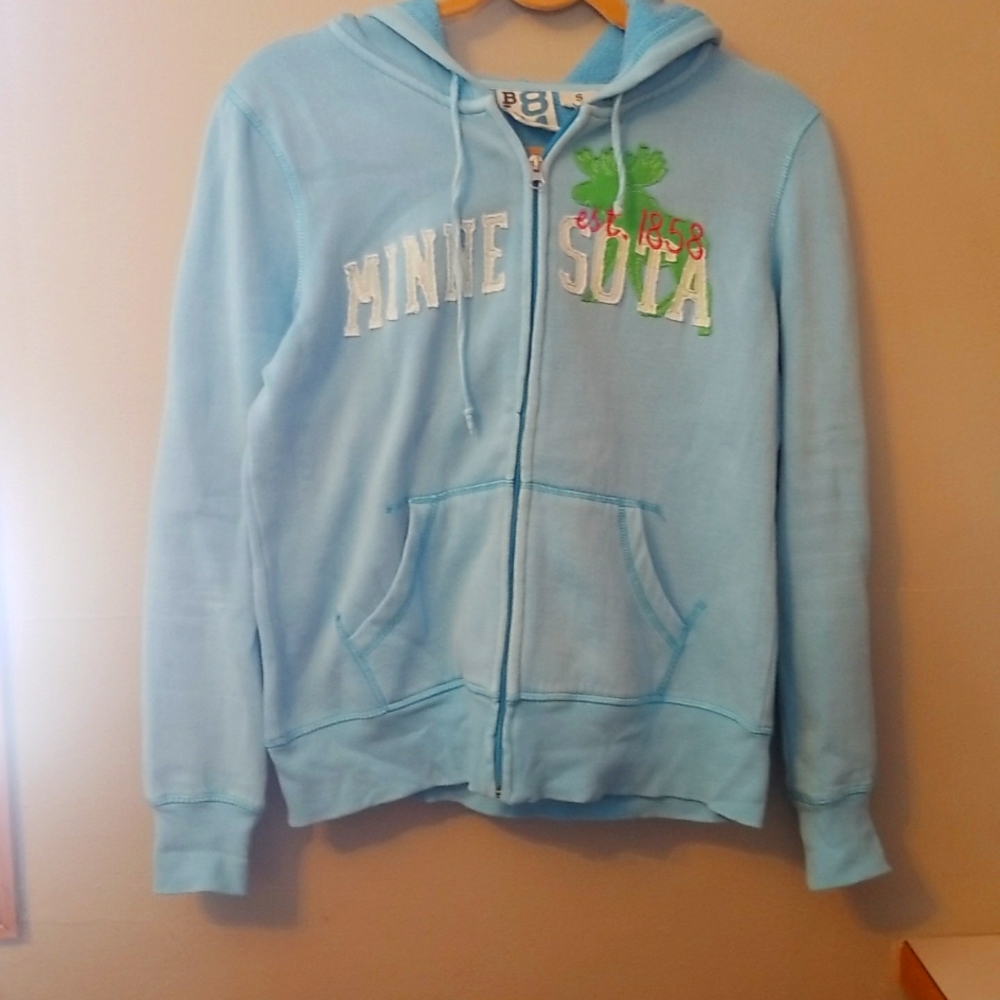 MINNESOTA sweatshirt baby blue zip up women’s small